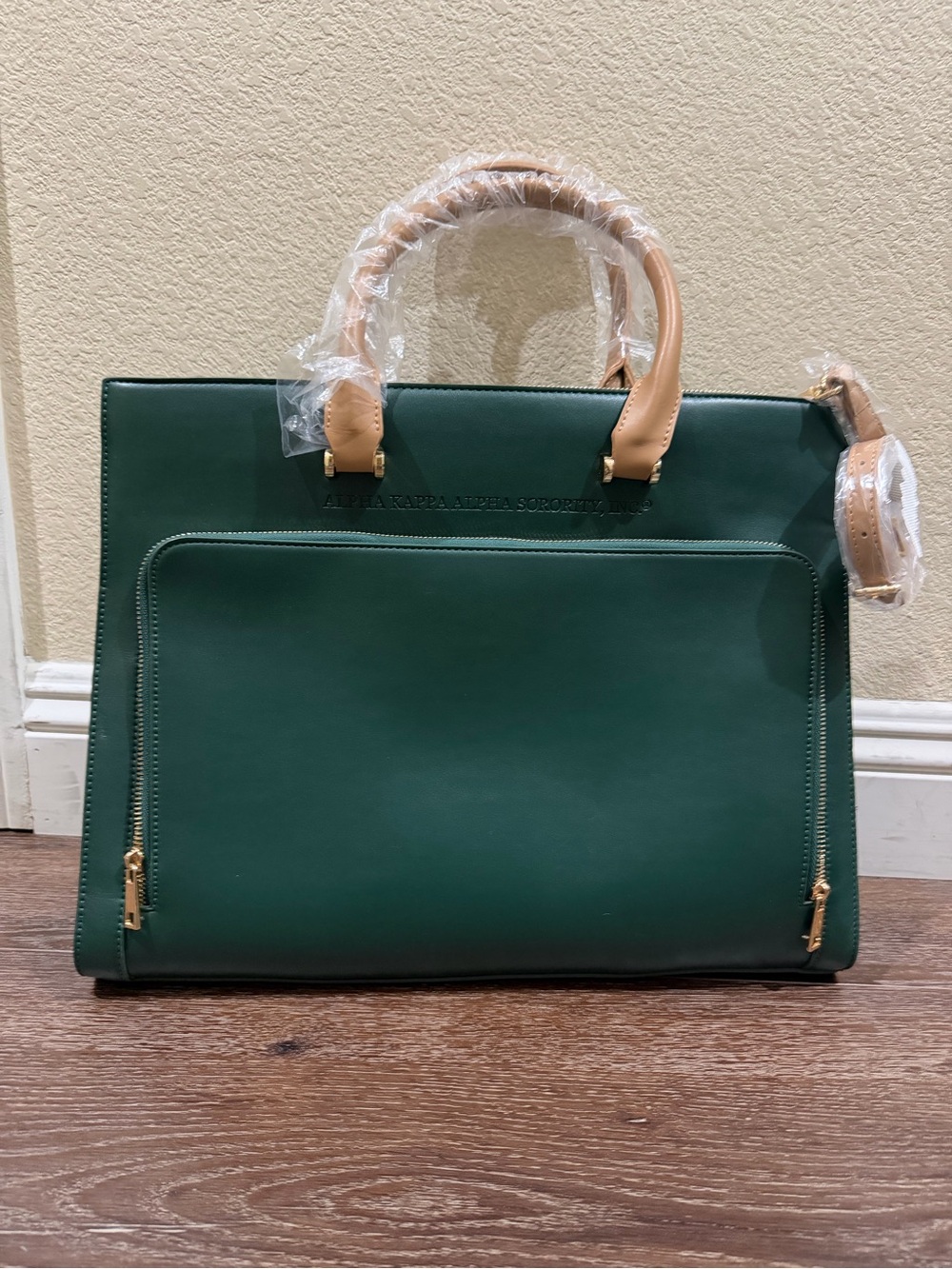 NWT alpha kappa alpha sorority inc tote bag olive green w/ strap